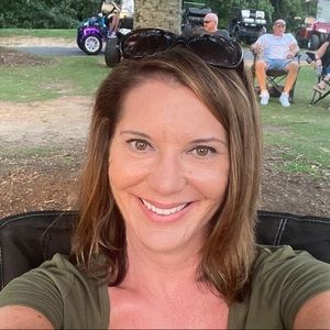 Meet your Posher, Melissa